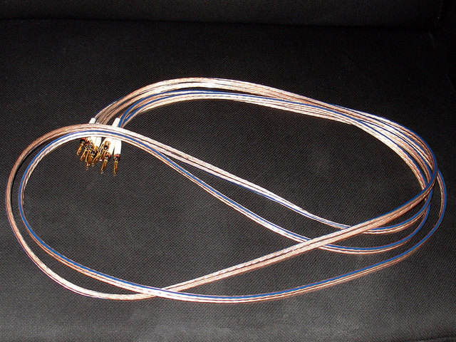 Oehlbach Wire SP-40 2x2,5 Meter 2x4mm² + 8 Stck. Bananenstecker