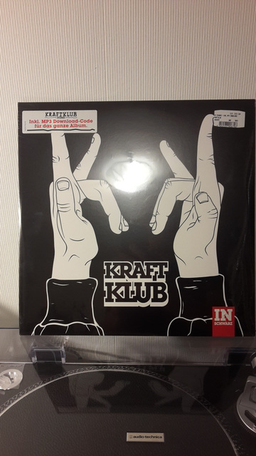 Kraftklub - In Schwarz