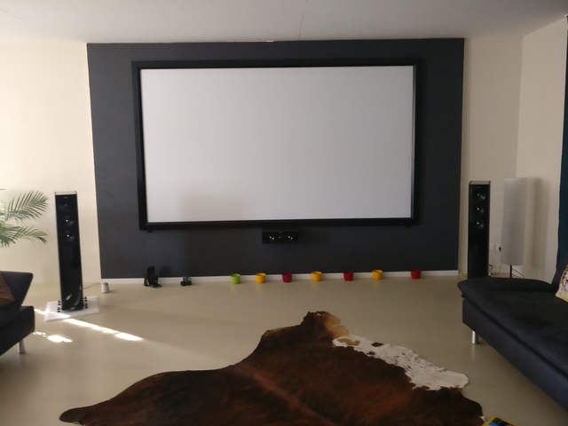 Wohnzimmer / Heimkino