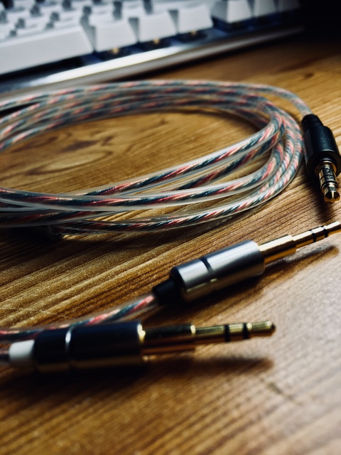 Kabel HD700