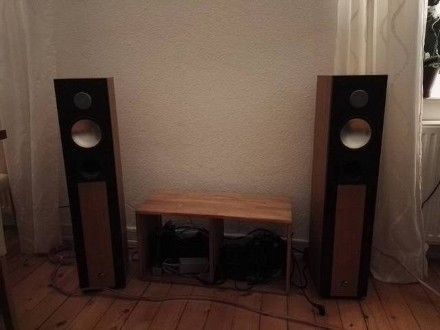 Elac CL 102