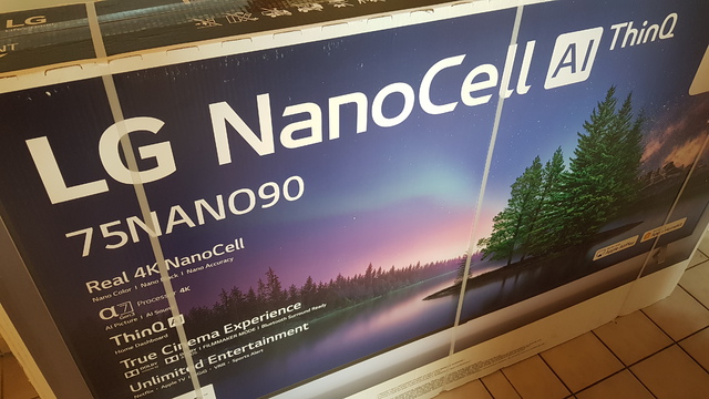 LG Nano90 Box