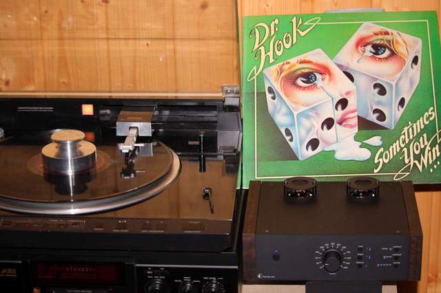 Dr. Hook - Sometimes You Win (LP-Cover) Auf Sony PS-X555ES Mit OM40