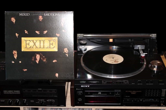 Exile - Mixed Emotions (LP-Cover)