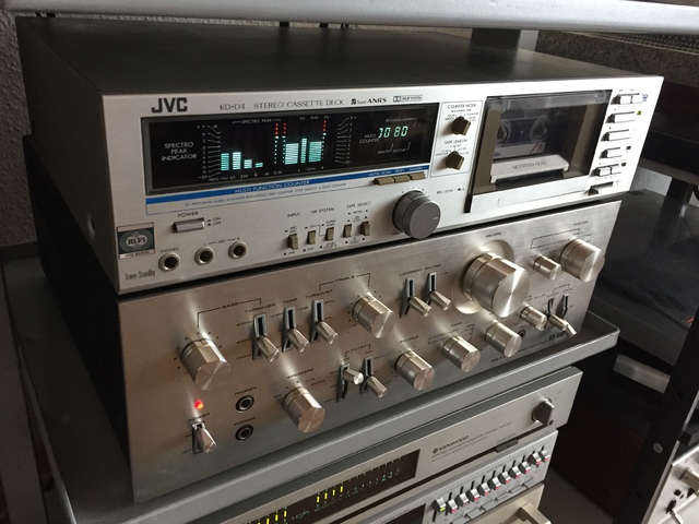 JVC KD-D4