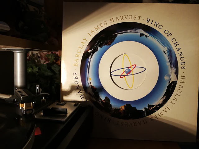 Barclay James Harvest - Ring Of Changes