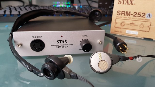 STAX SRS-005A