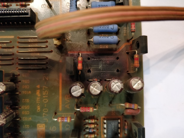 Kenwood_ka5040r-hitzespuren-pcb2