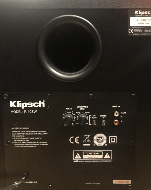 Klipsch R-10SW Rückseite