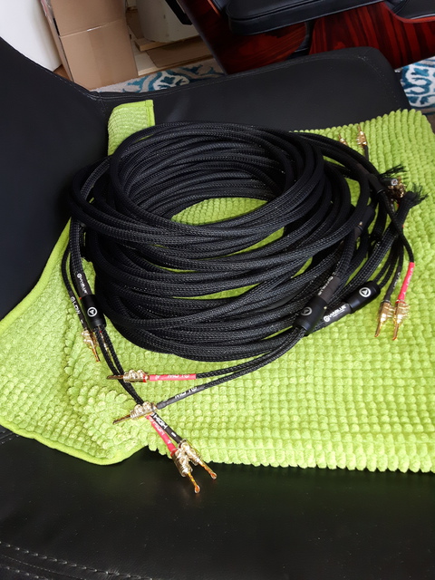Noch Mehr Kabel