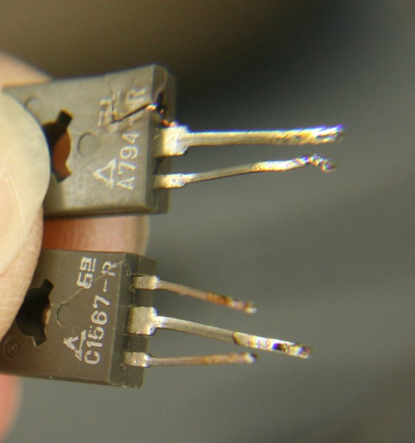SU-7600 Transistor