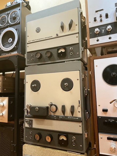 Akai Stereo Deluxe