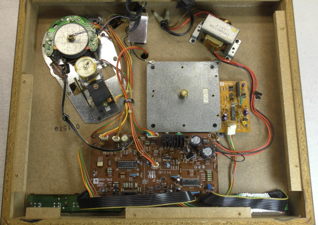 QL Y44F Inside
