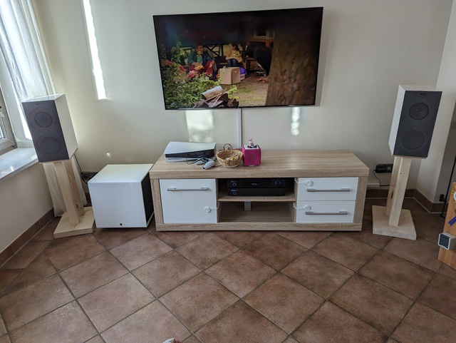 Kef R3 Mit Stands Und Woofer