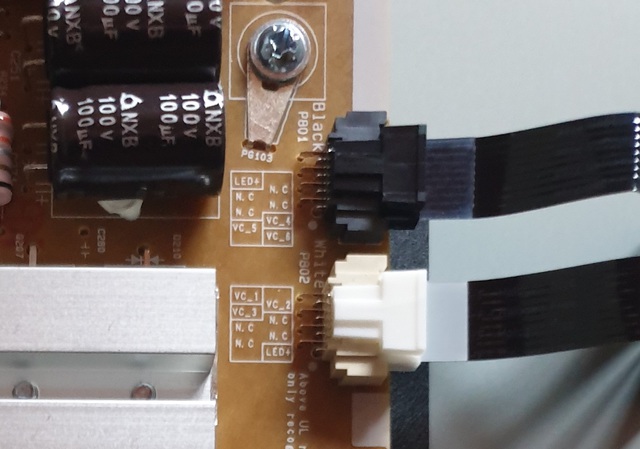 Frage Backlight Connections