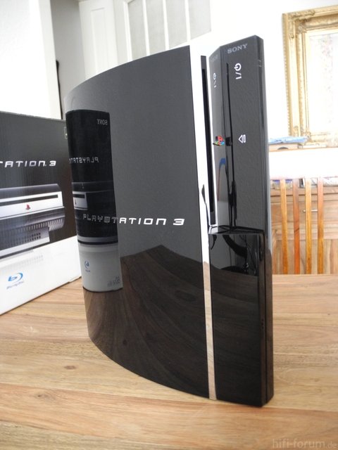 PS3 Im Detail Von Vorn