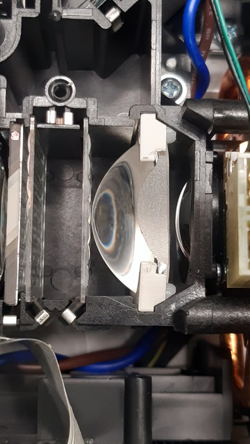 Einbau Der Glaslinsen