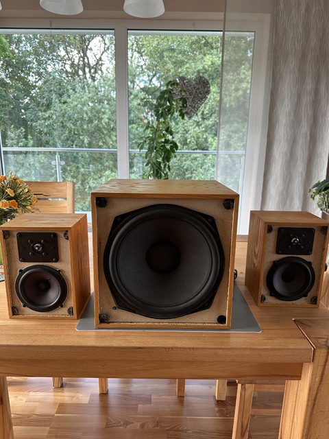 Akomp Subwoofer