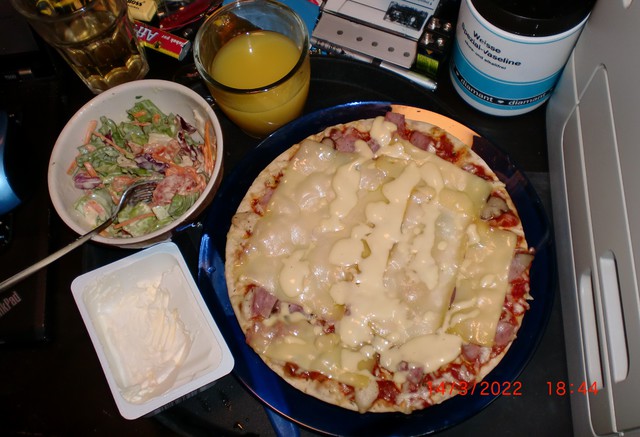schnelle Pizza  Beilagensalat