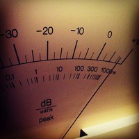 A 1  VU Meter 1000 W