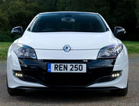 2010-Renault-Megane-RS-3