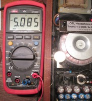 Messung KHV 6080: 5V_rms mit Uni-T 139c TrueRMS Multimeter