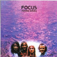 FocusMovinWaves