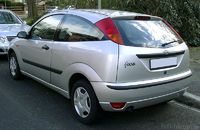 800px-Ford_Focus_rear_20080318