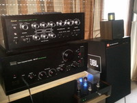 Sansui AU-X1 und AU-777D, JBL 4312E