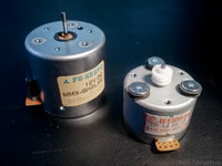 Original und Ersatzmotor (?) fr Telefunken RC 200