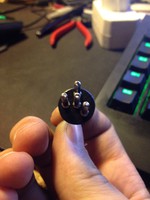 Komischer Stecker mit 4 Pins