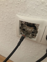 Kabel in der Wand