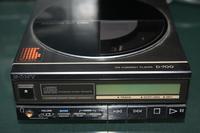 Sony D-700 